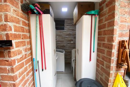 Casa à venda com 110m², 4 quartos e sem vagaÁrea de Serviço