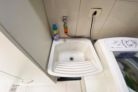 Casa à venda com 110m², 4 quartos e sem vagaÁrea de Serviço