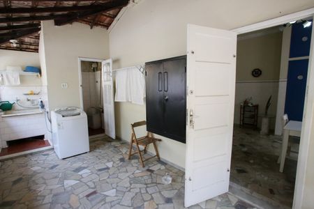 Casa à venda com 450m², 3 quartos e 2 vagasÁrea de Serviço