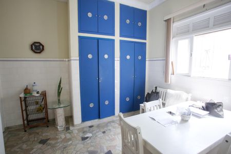 Casa à venda com 450m², 3 quartos e 2 vagasCopa