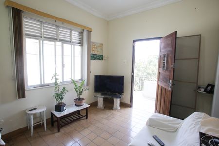 Sala de casa à venda com 3 quartos, 450m² em Tanque, Rio de Janeiro