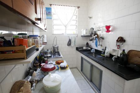 Casa à venda com 450m², 3 quartos e 2 vagasCozinha