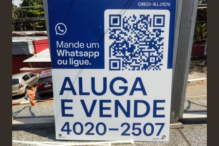 Casa à venda com 450m², 3 quartos e 2 vagasPlaquinha