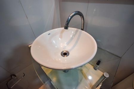 Apartamento à venda com 80m², 2 quartos e sem vagaBanheiro Social