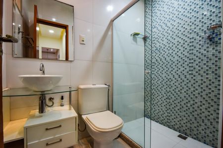 Apartamento à venda com 80m², 2 quartos e sem vagaBanheiro Social