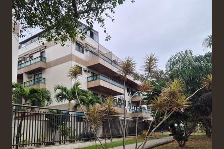 Apartamento à venda com 300m², 4 quartos e 3 vagasFachada