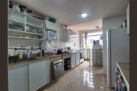 Apartamento à venda com 300m², 4 quartos e 3 vagasCozinha