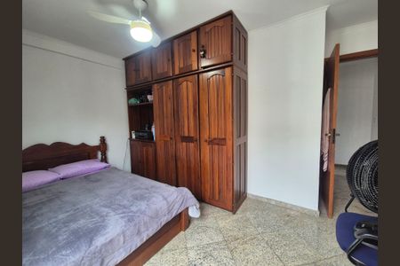 Apartamento à venda com 300m², 4 quartos e 3 vagasQuarto 2