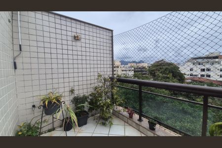 Apartamento à venda com 300m², 4 quartos e 3 vagasVaranda