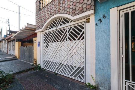 Casa à venda com 210m², 3 quartos e 2 vagasFachada