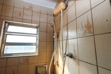 Casa à venda com 210m², 3 quartos e 2 vagasBanheiro