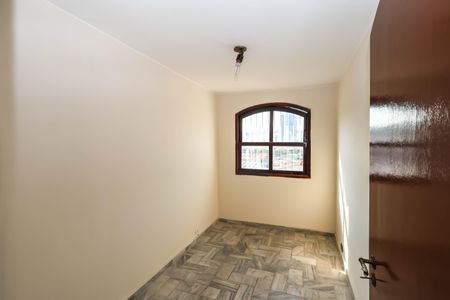 Casa à venda com 210m², 3 quartos e 2 vagasQuarto 3