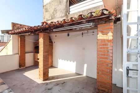 Casa à venda com 210m², 3 quartos e 2 vagasQuintal