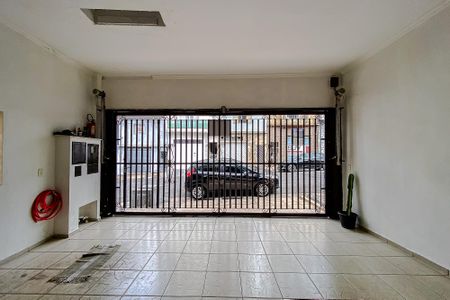 Casa à venda com 250m², 4 quartos e 4 vagasGaragem