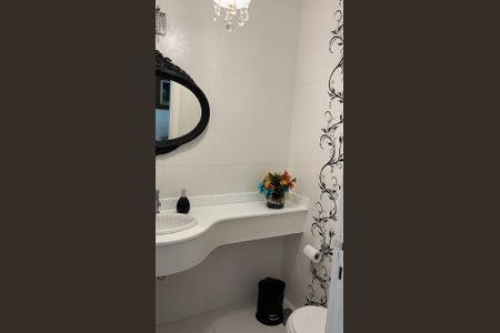 Casa de condomínio à venda com 530m², 5 quartos e 3 vagasBanheiro