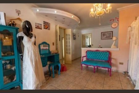 Casa à venda com 3 quartos, 250m² em Vila Polopoli, São Paulo