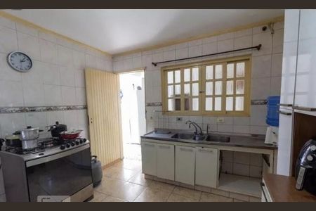 Casa à venda com 3 quartos, 250m² em Vila Polopoli, São Paulo