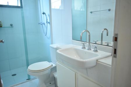 Apartamento à venda com 118m², 3 quartos e 2 vagasBanheiro da Suíte