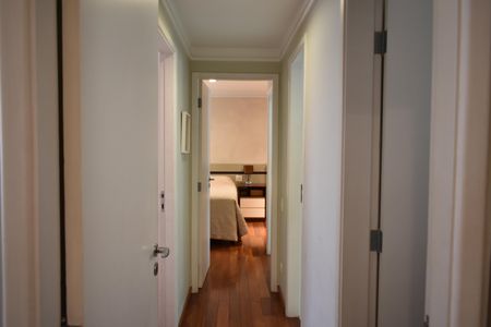 Apartamento à venda com 118m², 3 quartos e 2 vagasCorredor