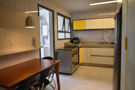 Apartamento à venda com 118m², 3 quartos e 2 vagasCozinha