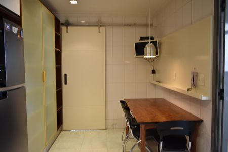 Apartamento à venda com 118m², 3 quartos e 2 vagasCozinha