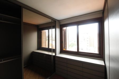 Apartamento à venda com 400m², 3 quartos e 3 vagasCloset da suíte 1