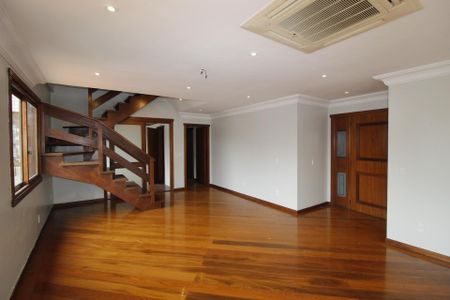 Sala 1 de apartamento à venda com 3 quartos, 400m² em Bela Vista, Porto Alegre