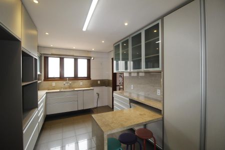 Apartamento à venda com 400m², 3 quartos e 3 vagasCozinha