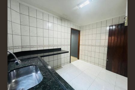 Casa para alugar com 150m², 3 quartos e 2 vagasCozinha