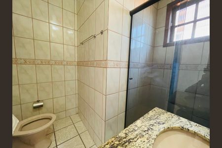 Casa para alugar com 150m², 3 quartos e 2 vagasBanheiro 1