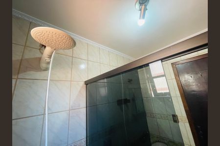 Casa para alugar com 150m², 3 quartos e 2 vagasBanheiro 2