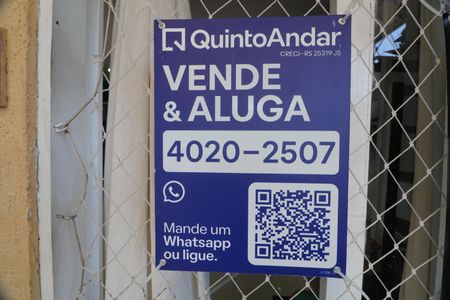 Casa de condomínio à venda com 81m², 3 quartos e 2 vagasPlaca