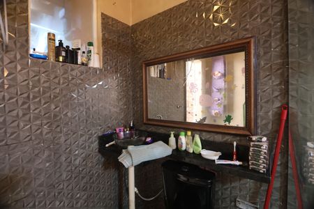 Casa de condomínio à venda com 81m², 3 quartos e 2 vagasBanheiro suíte