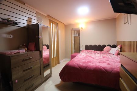 Casa de condomínio à venda com 81m², 3 quartos e 2 vagasSuíte