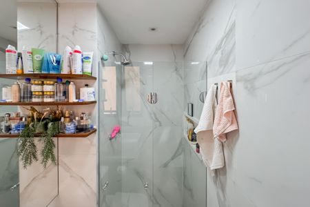 Apartamento à venda com 126m², 3 quartos e 2 vagasBanheiro da Suíte