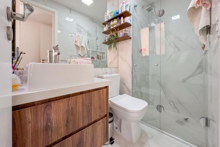 Apartamento à venda com 126m², 3 quartos e 2 vagasBanheiro da Suíte