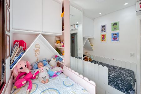 Apartamento à venda com 126m², 3 quartos e 2 vagasQuarto 2