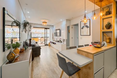 Sala de apartamento à venda com 3 quartos, 126m² em Vila Monumento, São Paulo