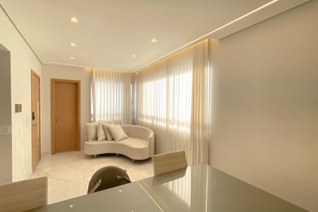 Apartamento à venda com 98m², 4 quartos e 3 vagasSala