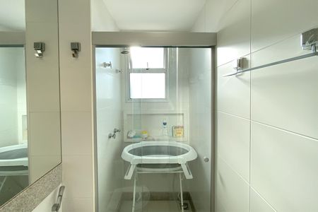 Apartamento à venda com 98m², 4 quartos e 3 vagasBanheiro