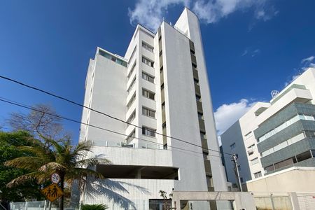 Apartamento à venda com 98m², 4 quartos e 3 vagasFachada