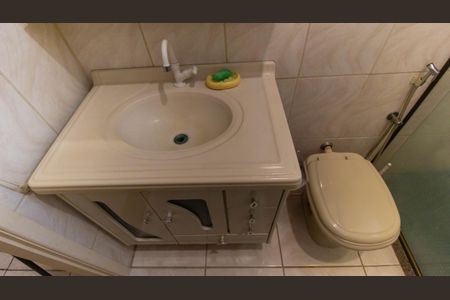 Apartamento à venda com 90m², 3 quartos e sem vagaBanheiro Social