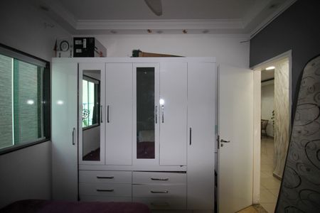 Casa para alugar com 400m², 1 quarto e 1 vagaQuarto