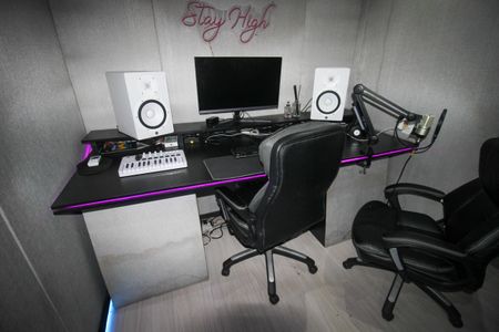 Casa para alugar com 400m², 1 quarto e 1 vagaEscritório