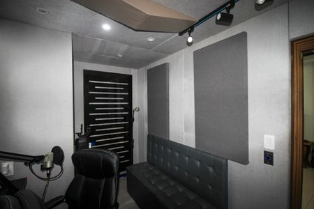 Casa para alugar com 400m², 1 quarto e 1 vagaEscritório