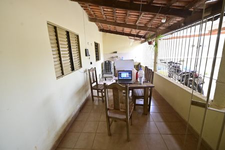 Casa para alugar com 74m², 1 quarto e 3 vagas Casa para alugar com 74m², 1 quarto e 3 vagasÁrea Externa