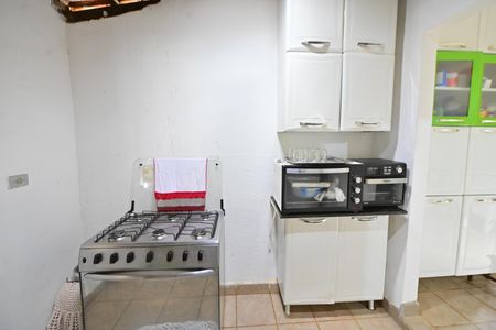 Cozinha de casa para alugar com 1 quarto, 74m² em Jardim Itaipu, Goiânia