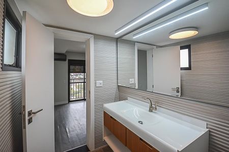 Apartamento à venda com 288m², 3 quartos e 3 vagasBanheiro da Suíte