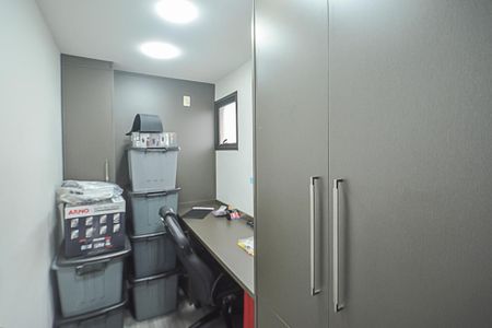 Apartamento à venda com 288m², 3 quartos e 3 vagasEscritório