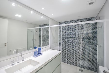 Apartamento à venda com 288m², 3 quartos e 3 vagasBanheiro da Suíte 2